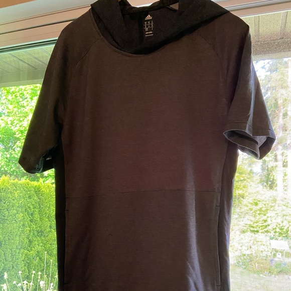 ADIDAS tshirt with hood - Picture 1 of 1